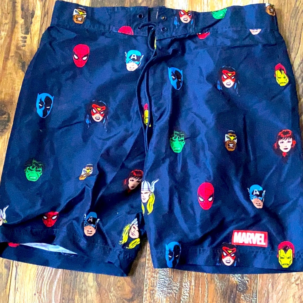 COPY - Marvel lined swim trunks medium